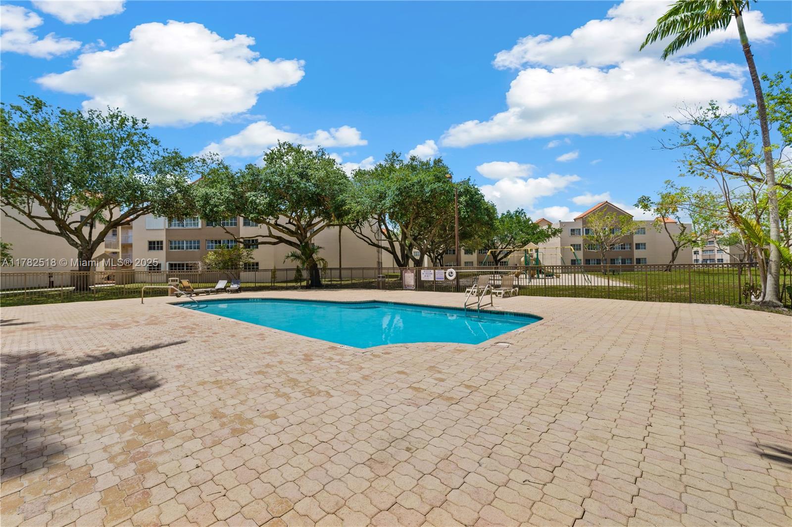 MIRASSOU CONDO - Residential