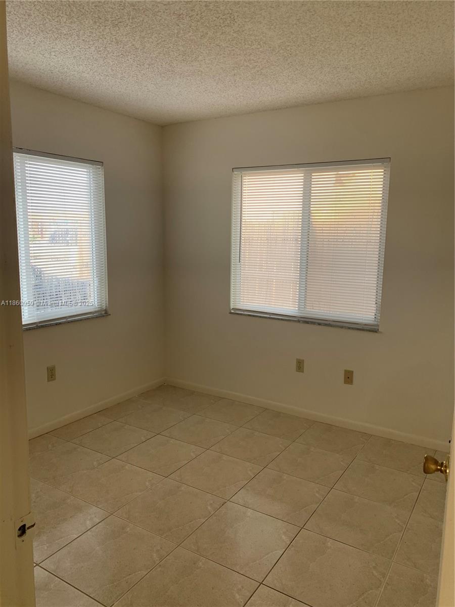 126 SW 21st Ave