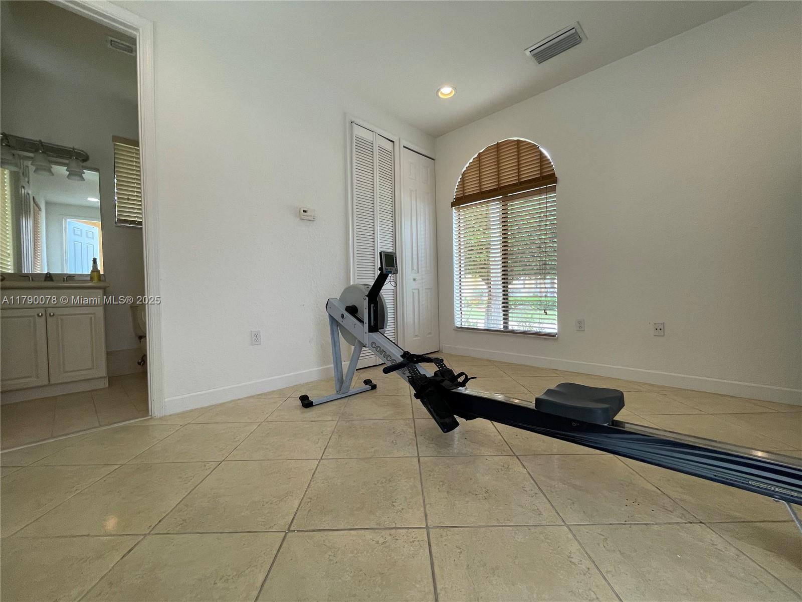 CUTLER CAY - Residential