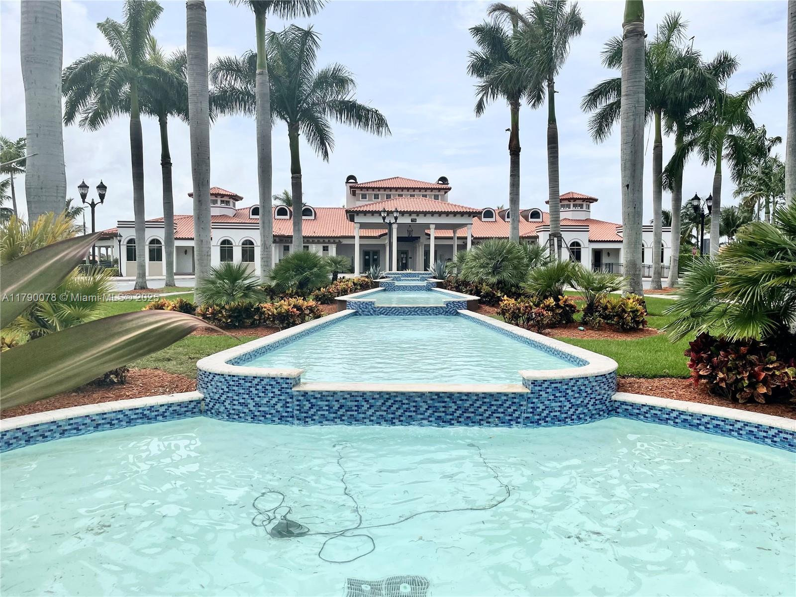 CUTLER CAY - Residential
