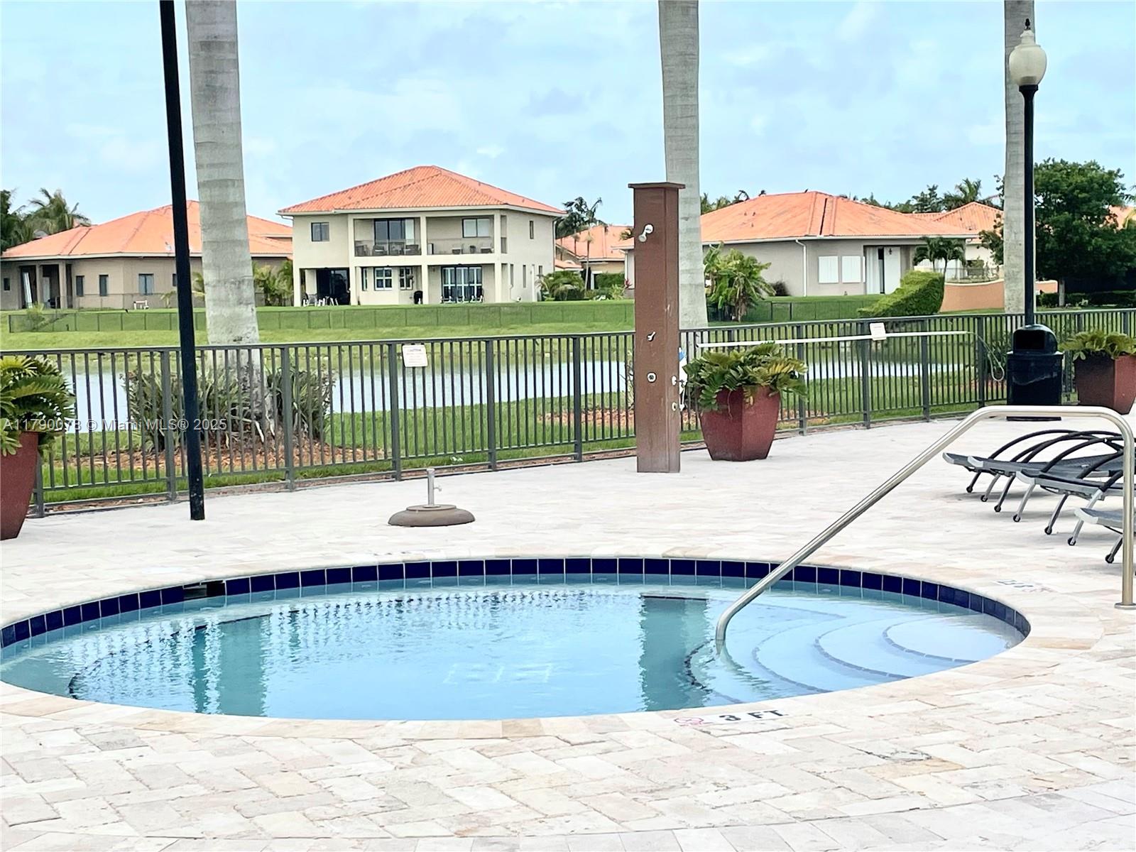 CUTLER CAY - Residential