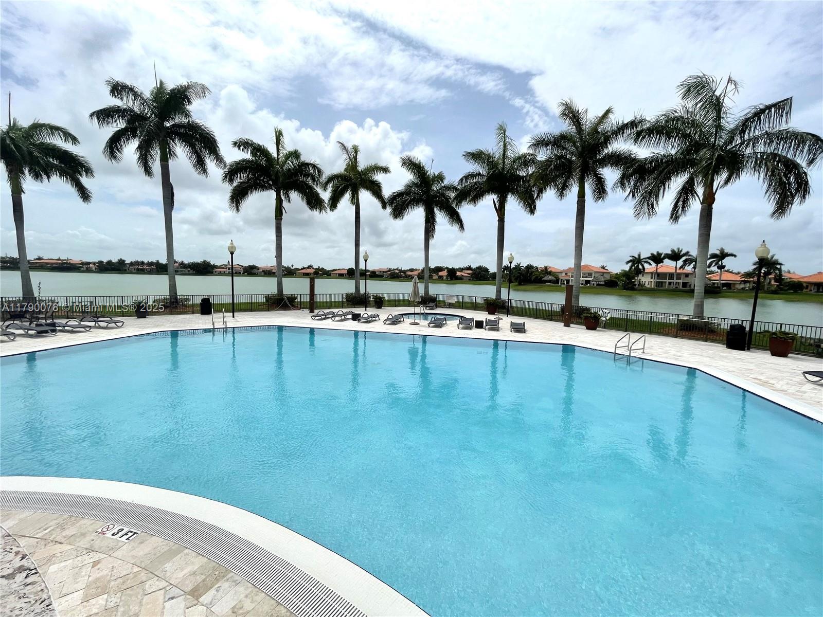 CUTLER CAY - Residential