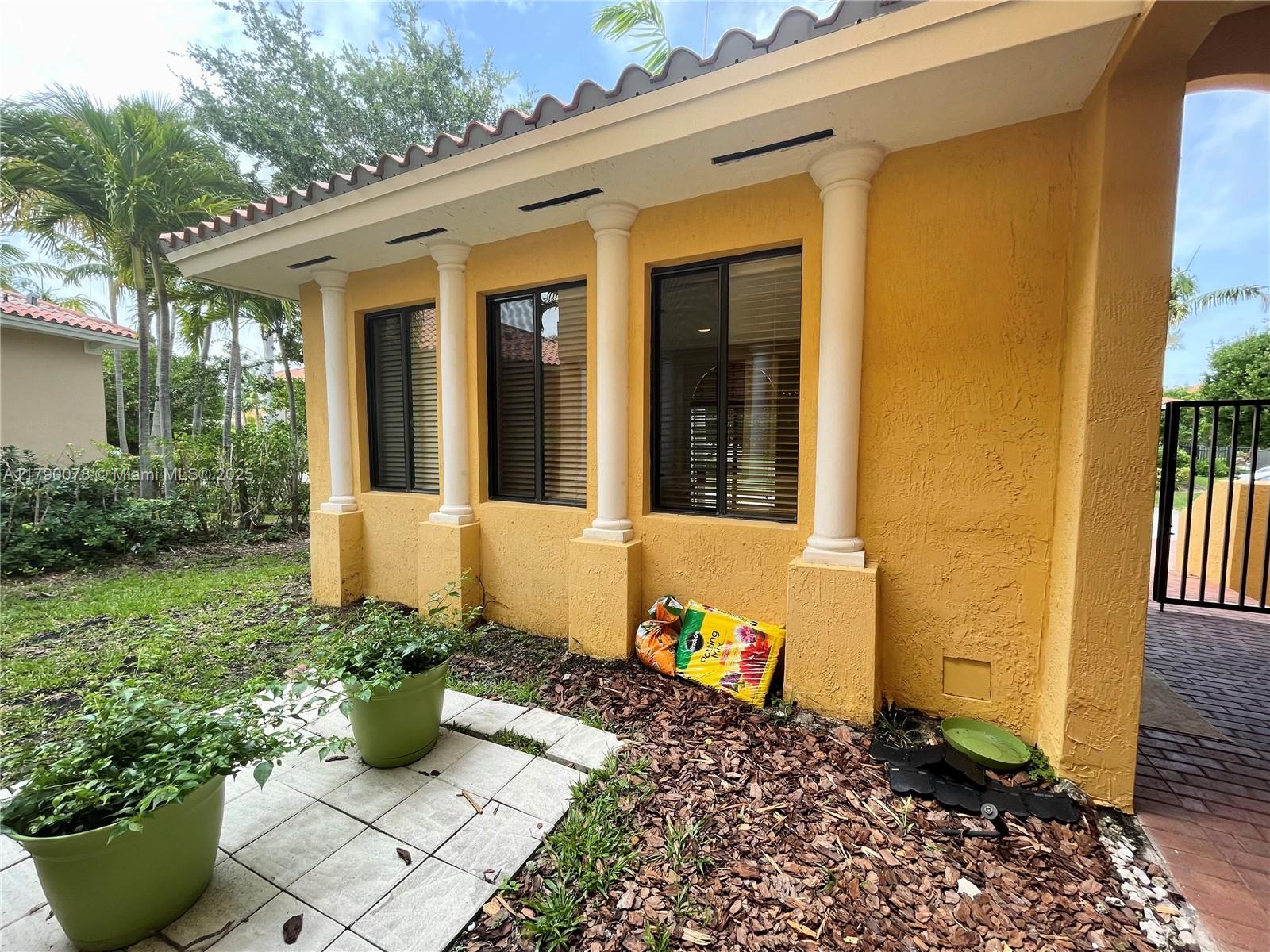 CUTLER CAY - Residential