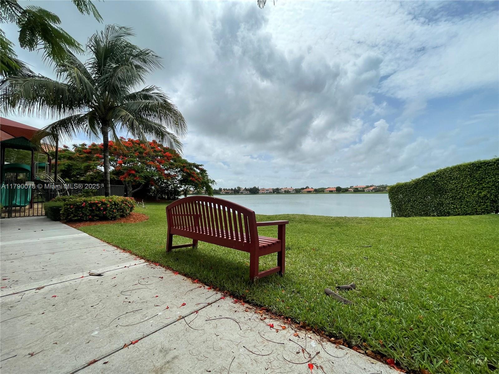 CUTLER CAY - Residential