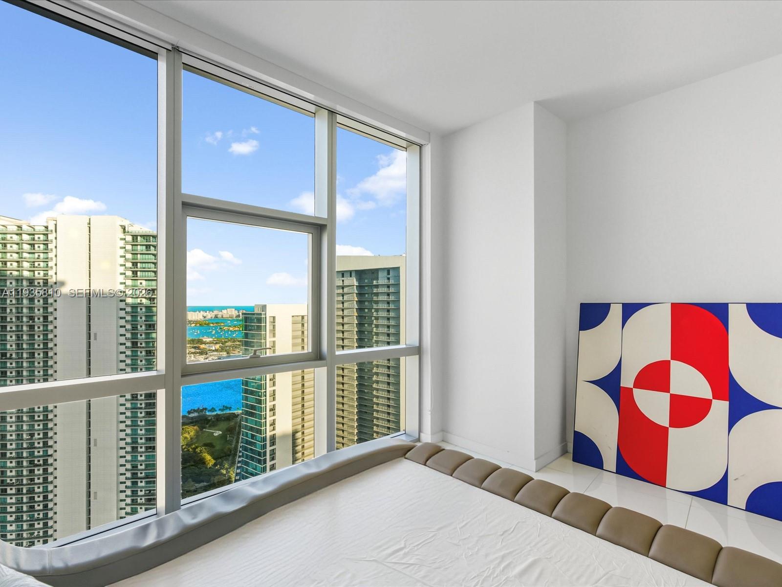 PARAMOUNT MIAMI WORLDCENT - Residential