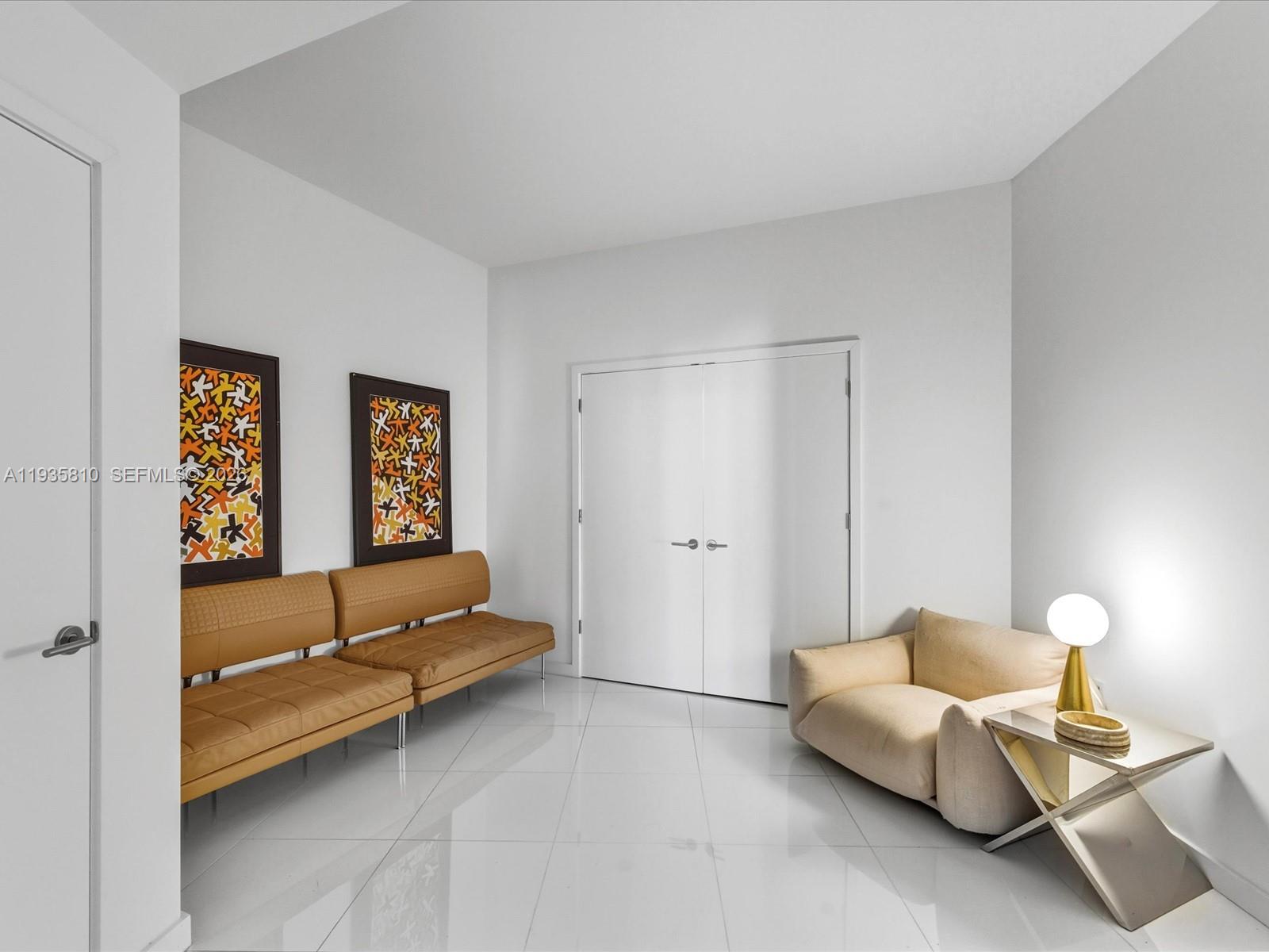 PARAMOUNT MIAMI WORLDCENT - Residential