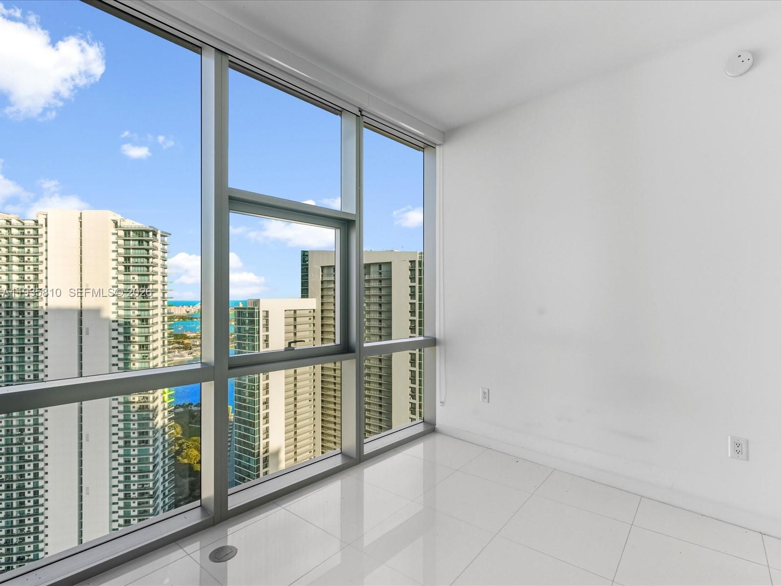 PARAMOUNT MIAMI WORLDCENT - Residential