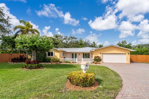 12920 SW 108th Place Miami FL 33176