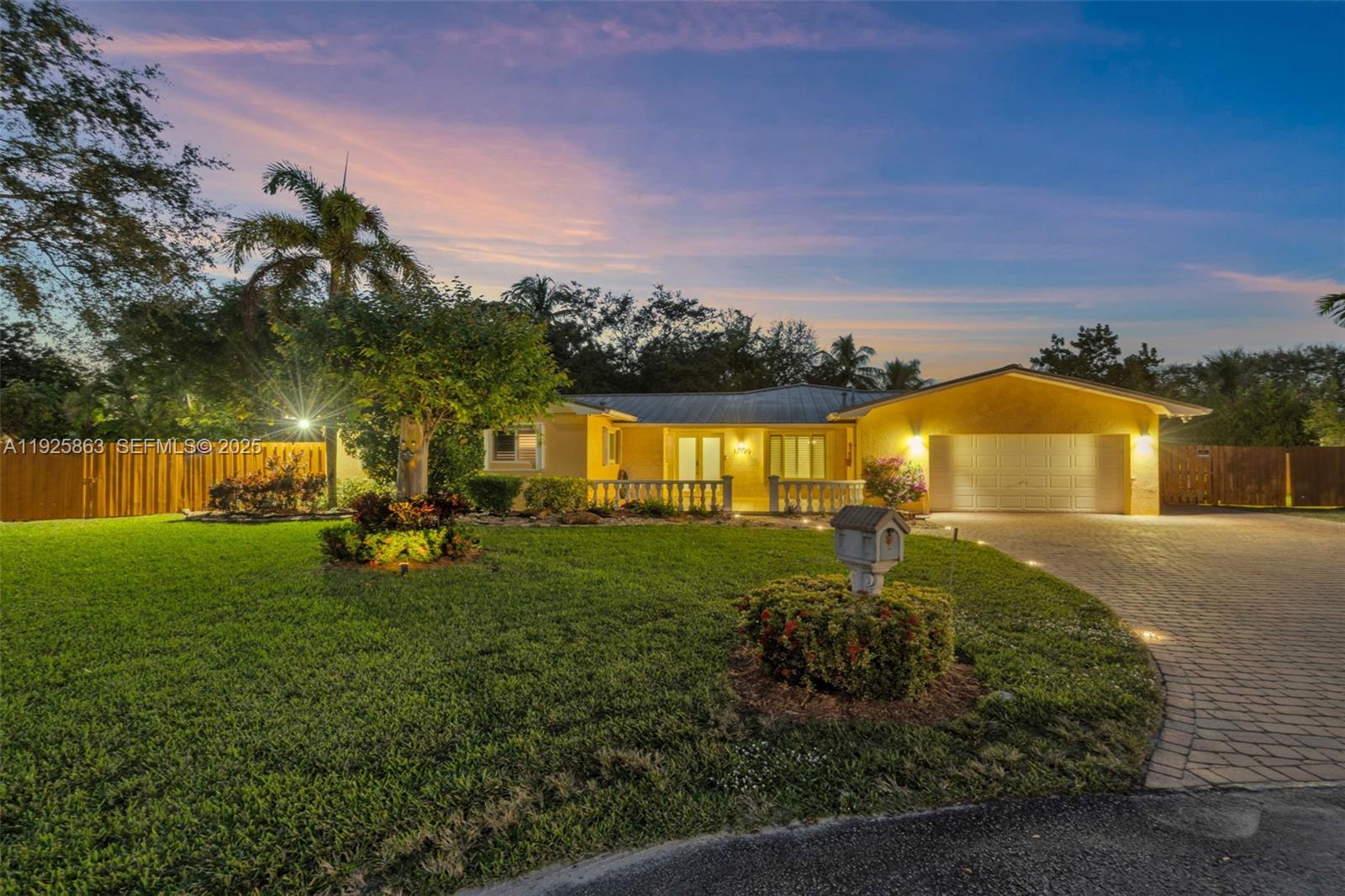 PINE SHORE SEC TWO - Residential