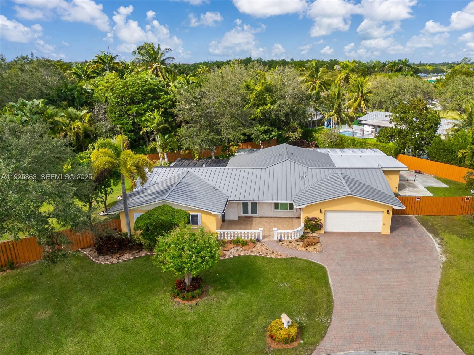 PINE SHORE SEC TWO - Residential