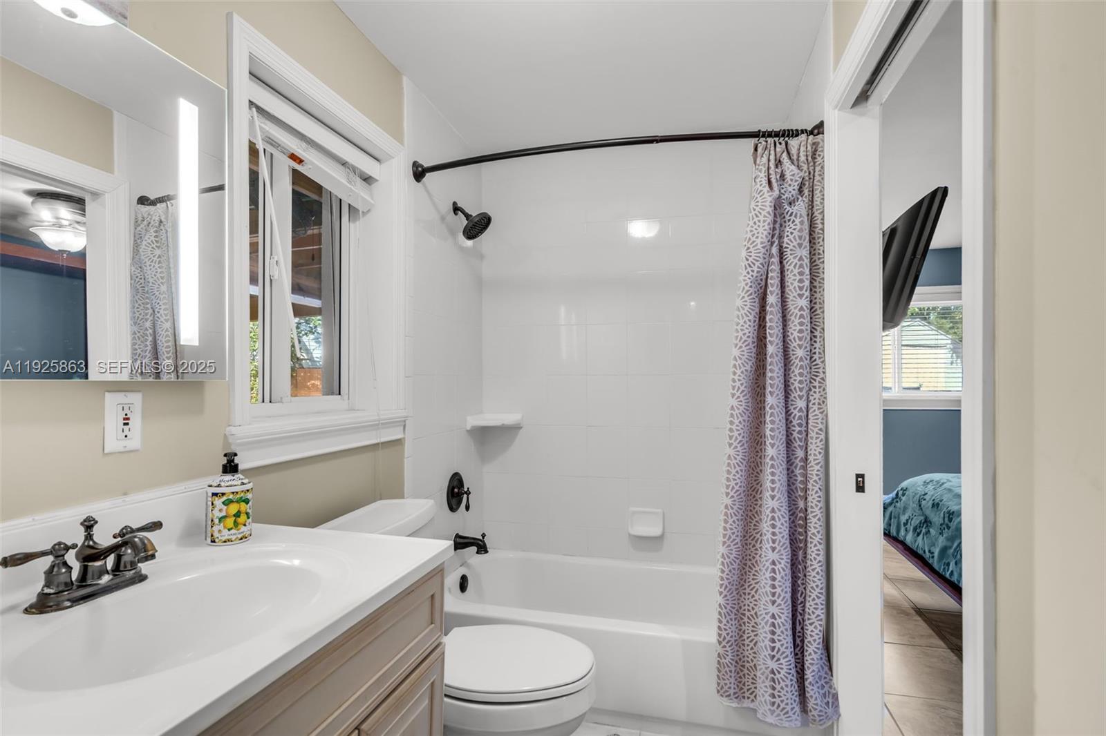 PINE SHORE SEC TWO - Residential