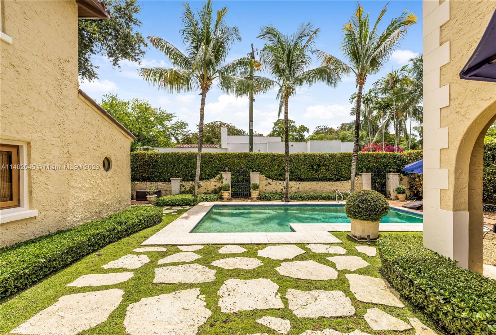 CORAL GABLES SEC E - Residential