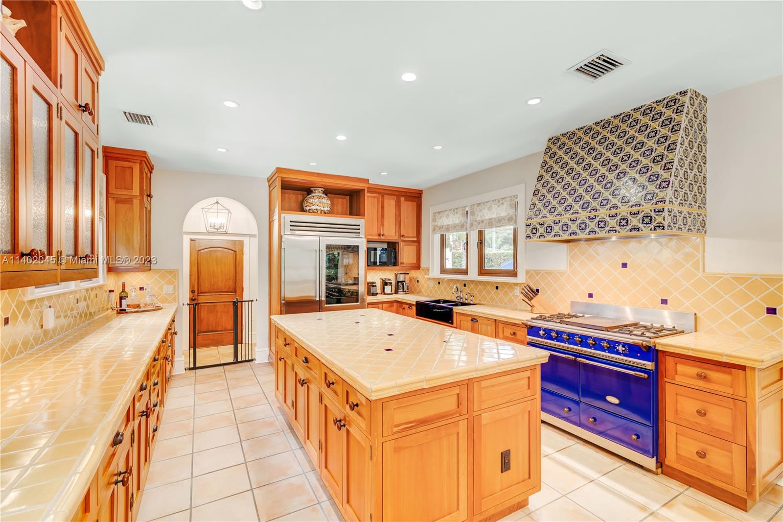 CORAL GABLES SEC E - Residential