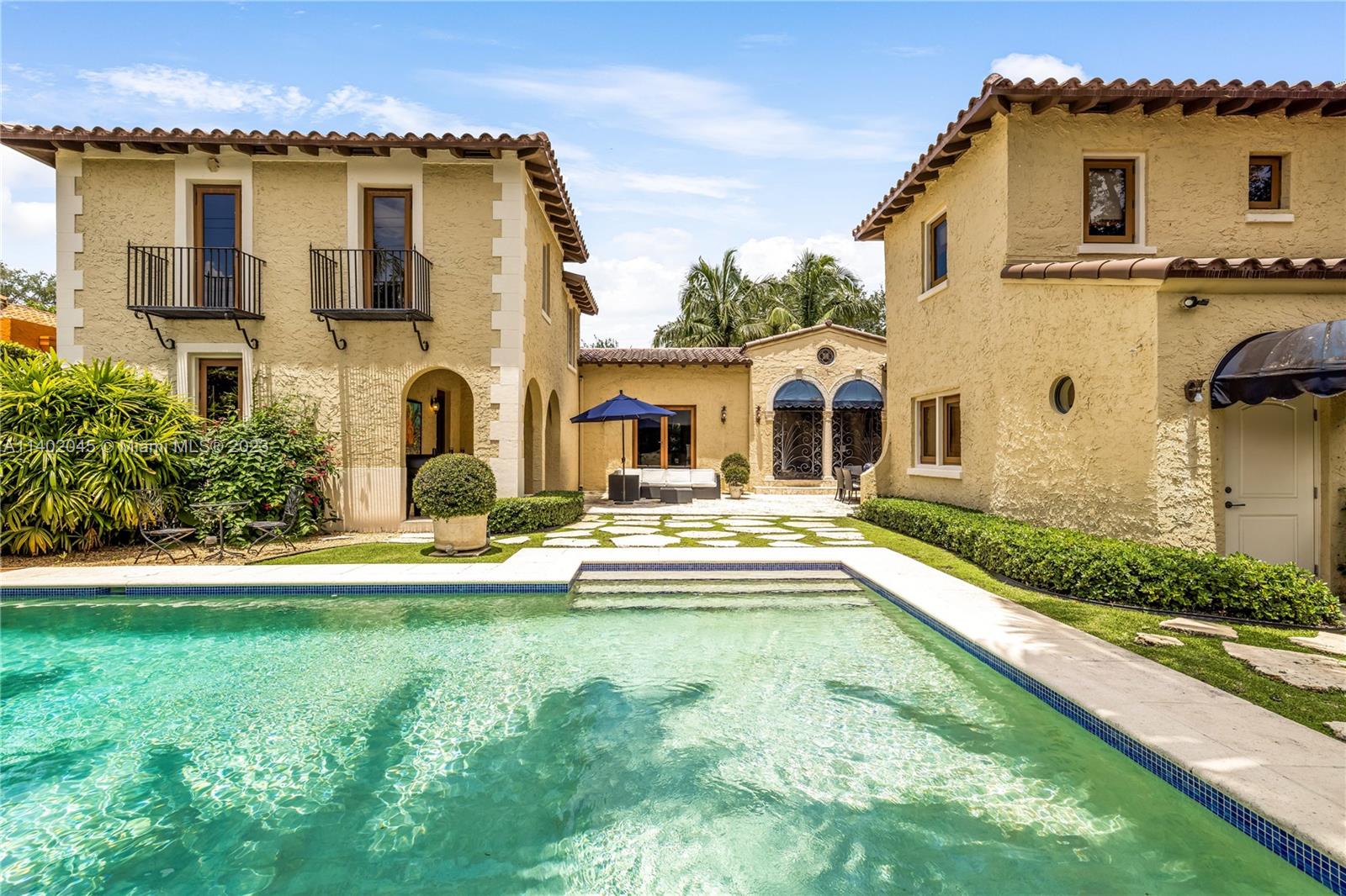 CORAL GABLES SEC E - Residential