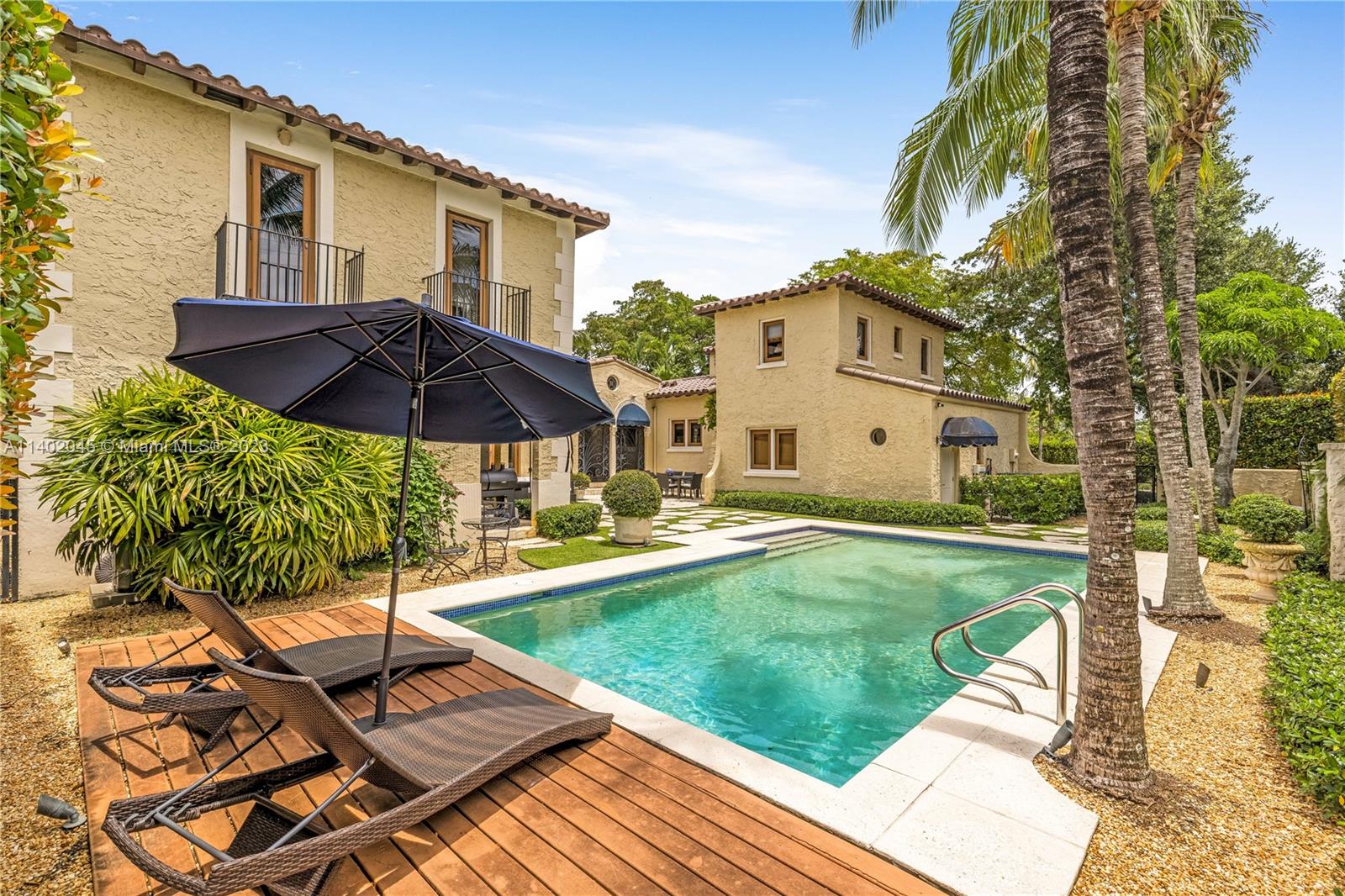 CORAL GABLES SEC E - Residential