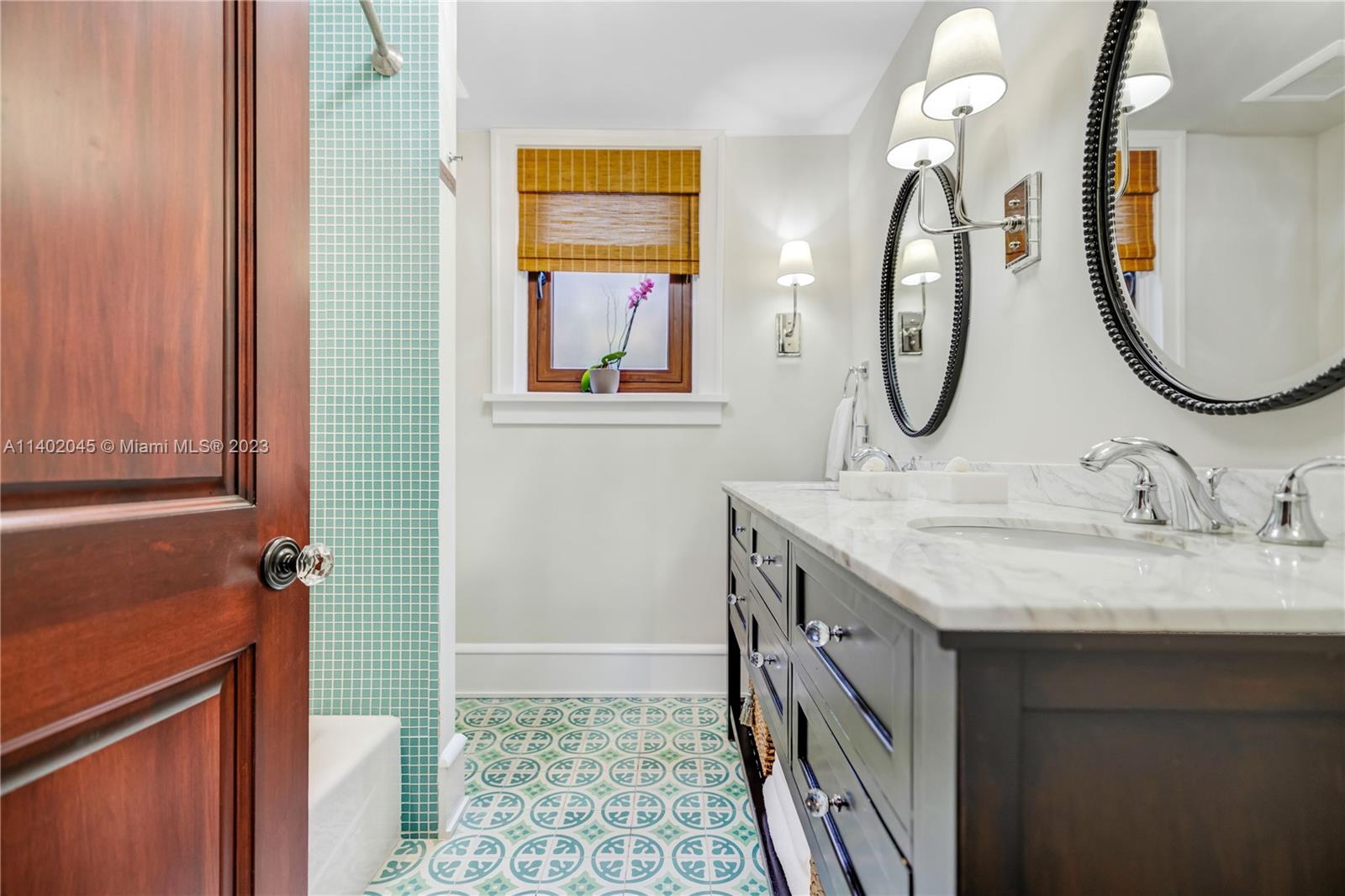 CORAL GABLES SEC E - Residential