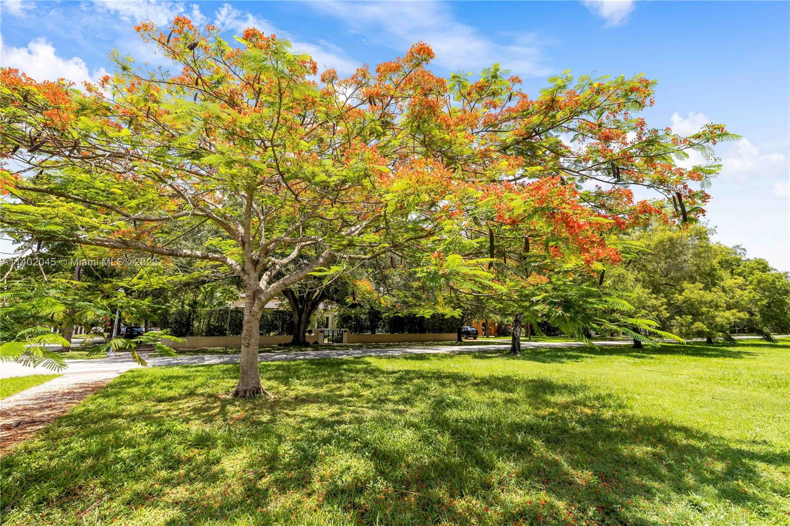 CORAL GABLES SEC E - Residential