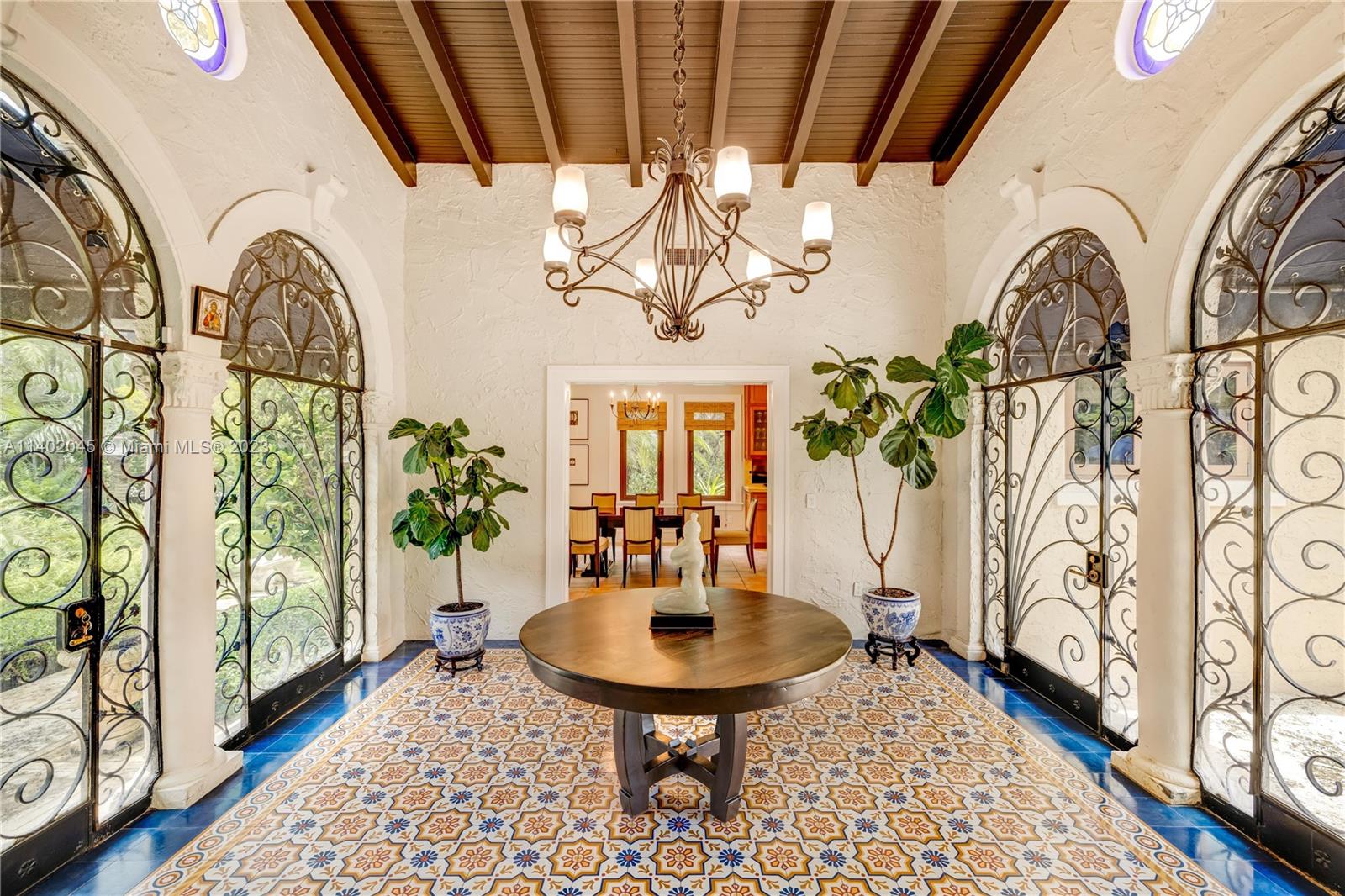 CORAL GABLES SEC E - Residential