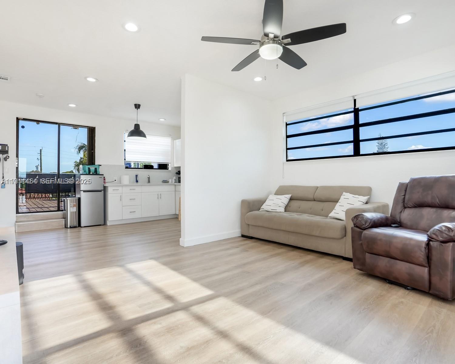 TAMIAMI HIGHLANDS - Residential Income