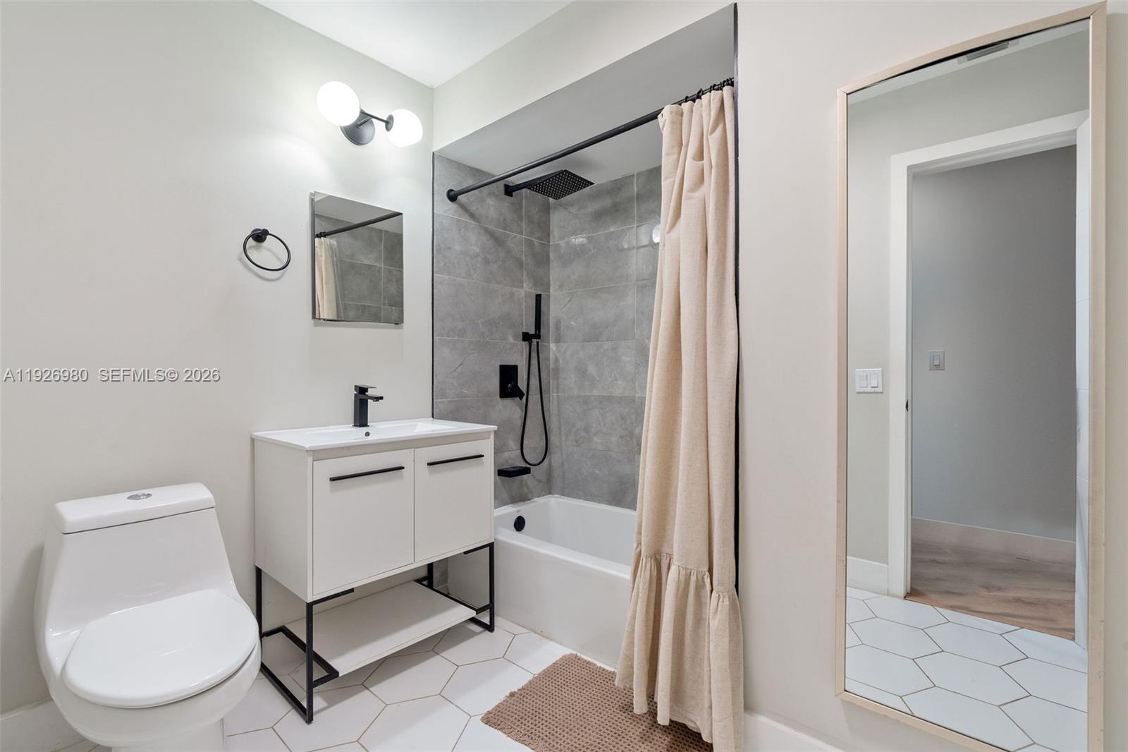 MIAMI SHORES ESTATES - Residential