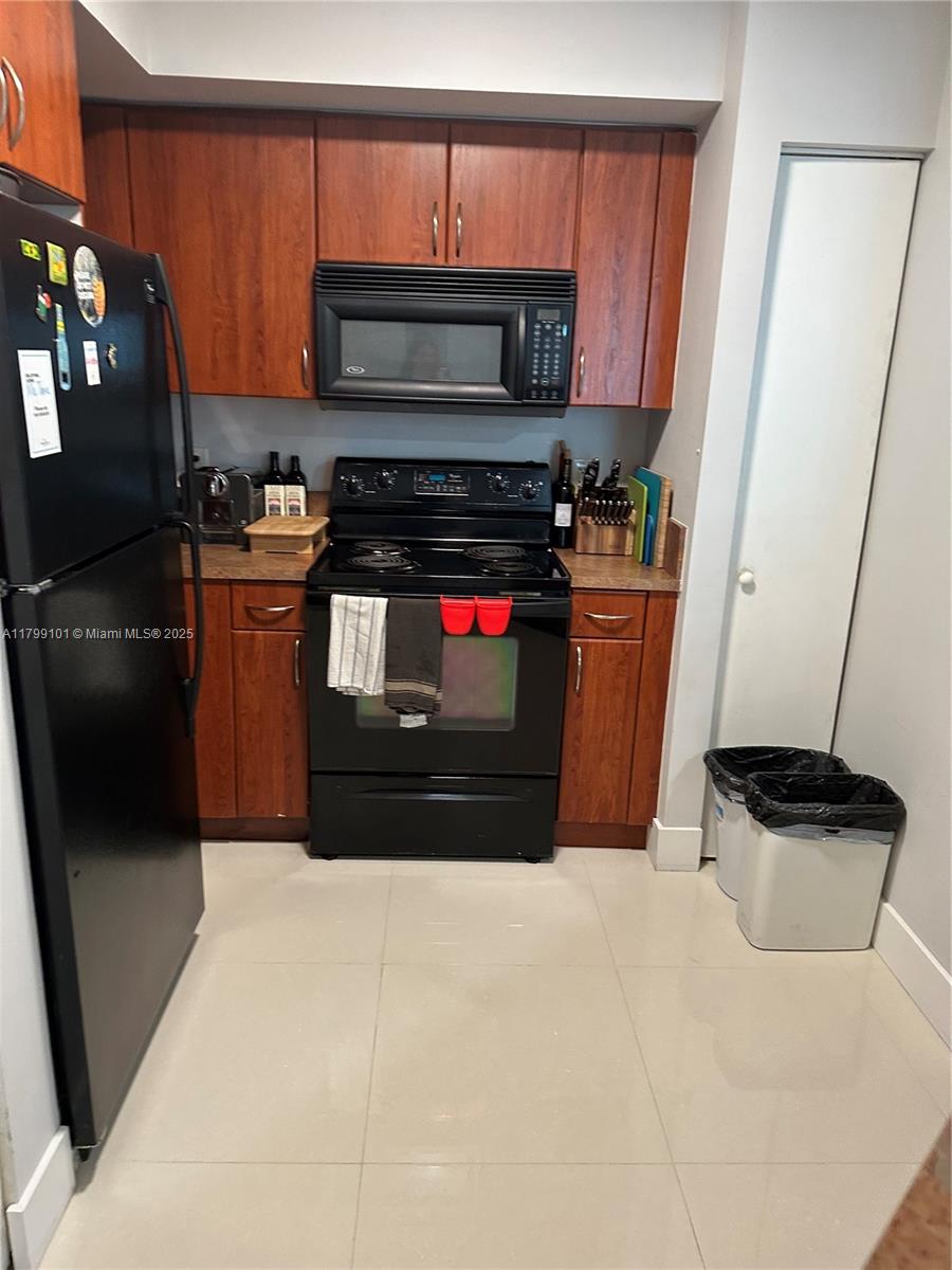 9201 Collins Ave 524