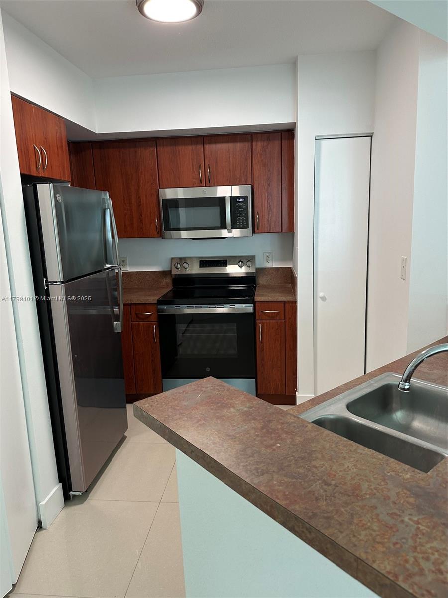THE WAVERLY AT SURFSIDE B - Residential Lease