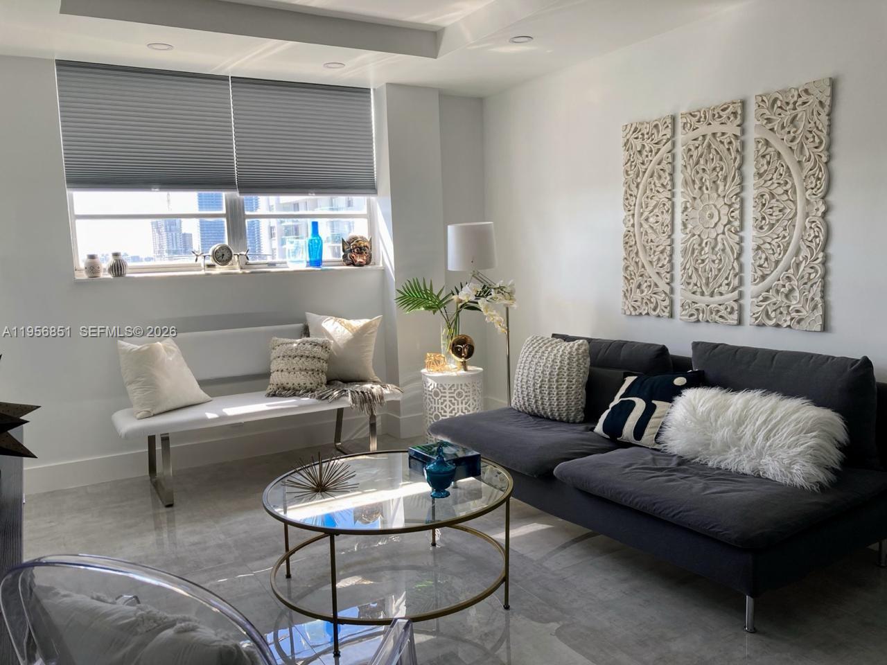 ISLAND SHORES CONDO - Residential