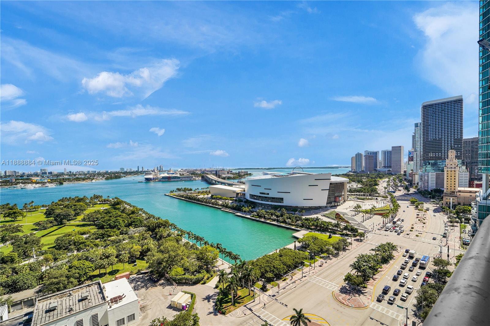 900 Biscayne Blvd 2106