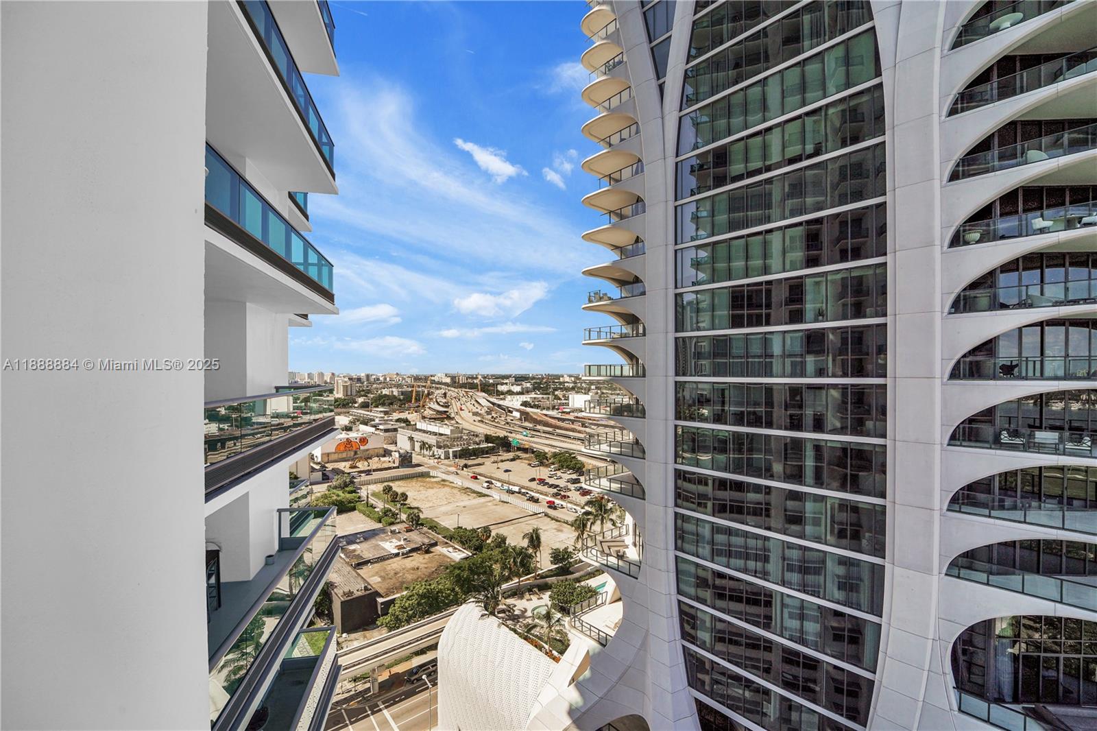 900 BISCAYNE BAY CONDO - Residential Lease