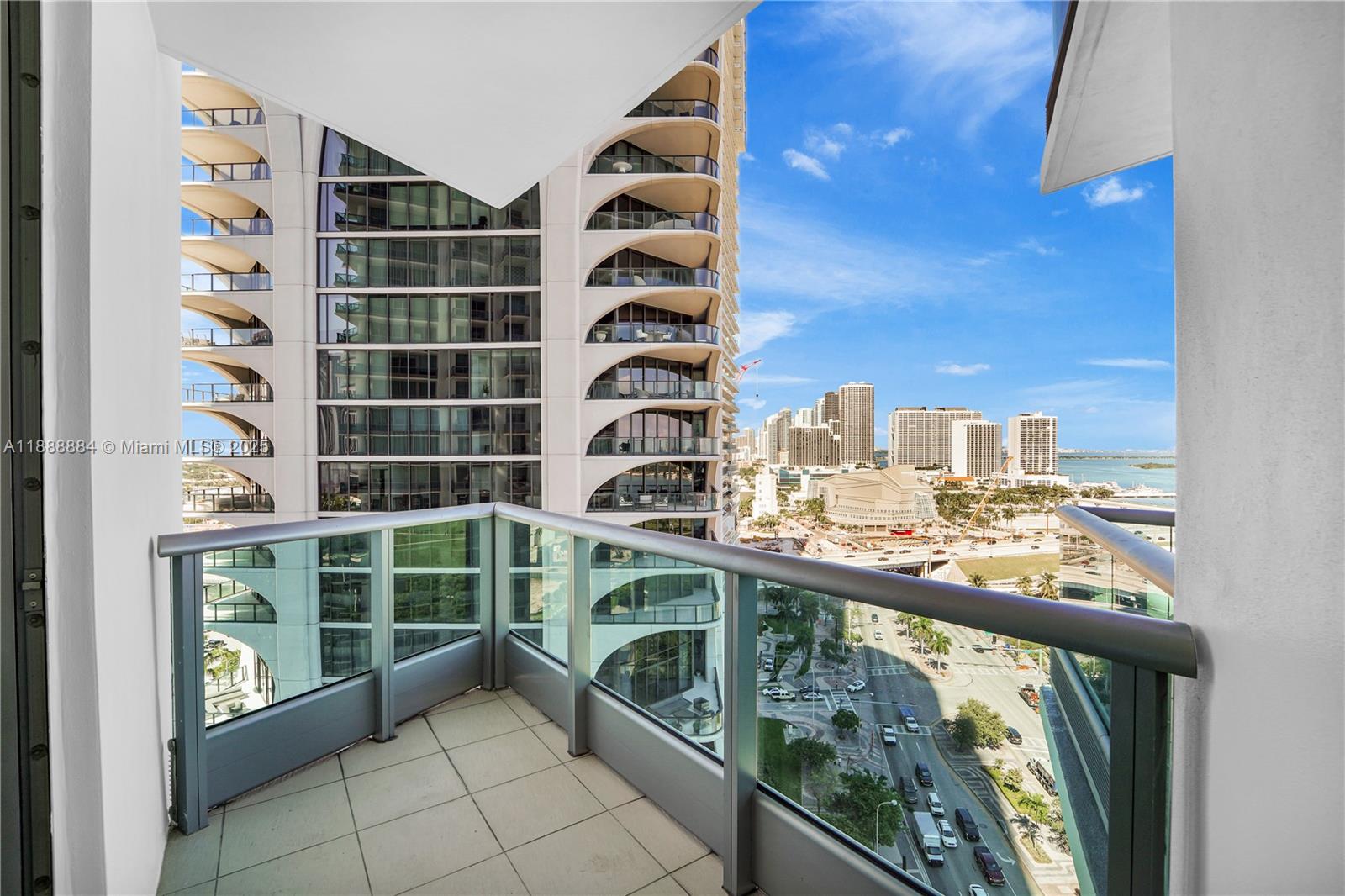 900 BISCAYNE BAY CONDO - Residential Lease