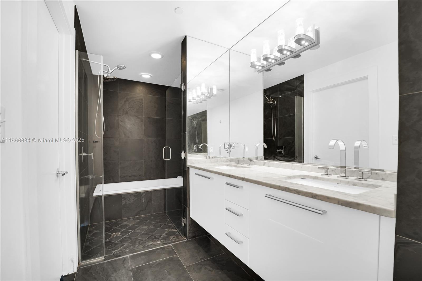 900 BISCAYNE BAY CONDO - Residential Lease