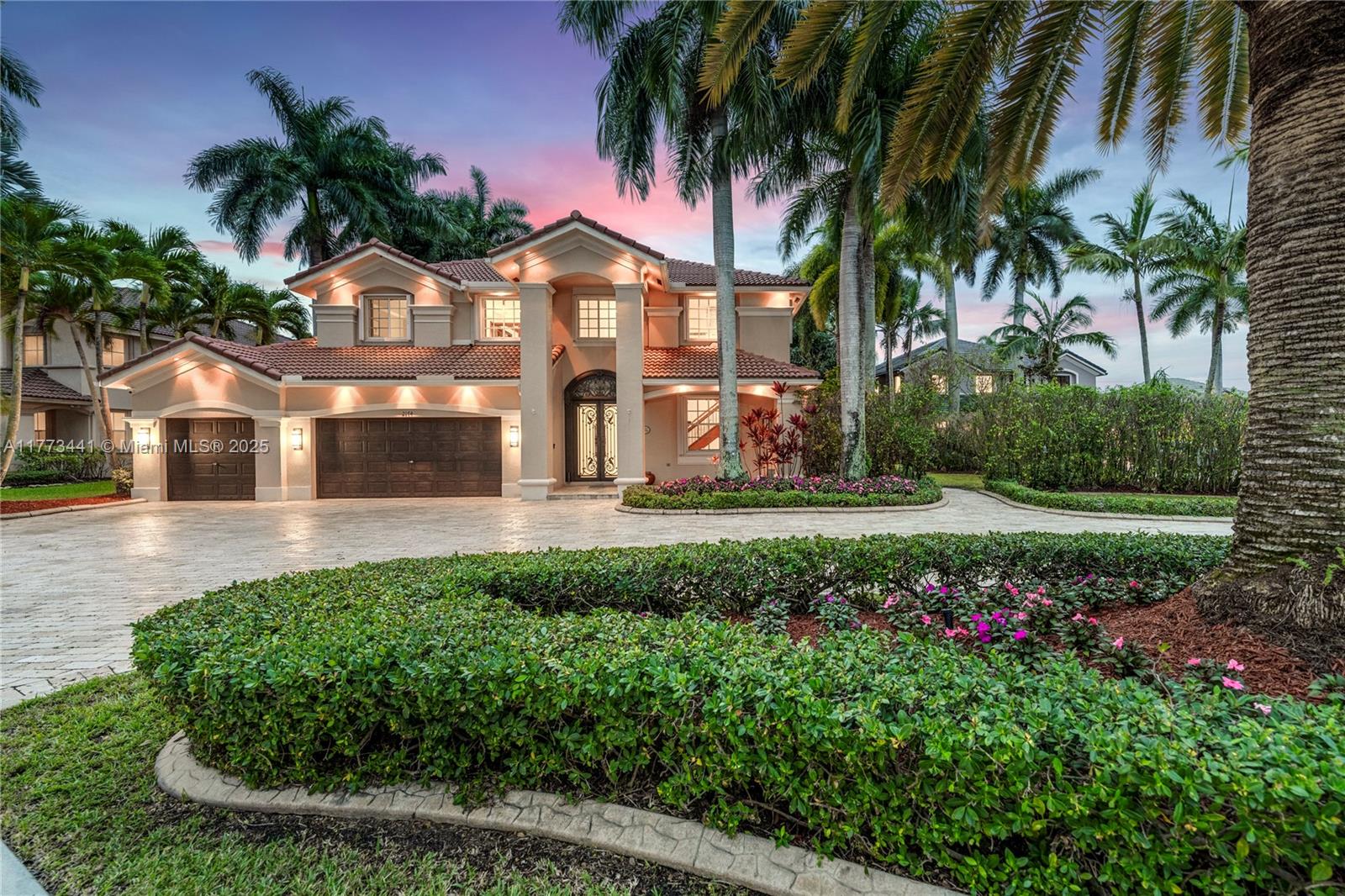 2174 Quail Roost Dr