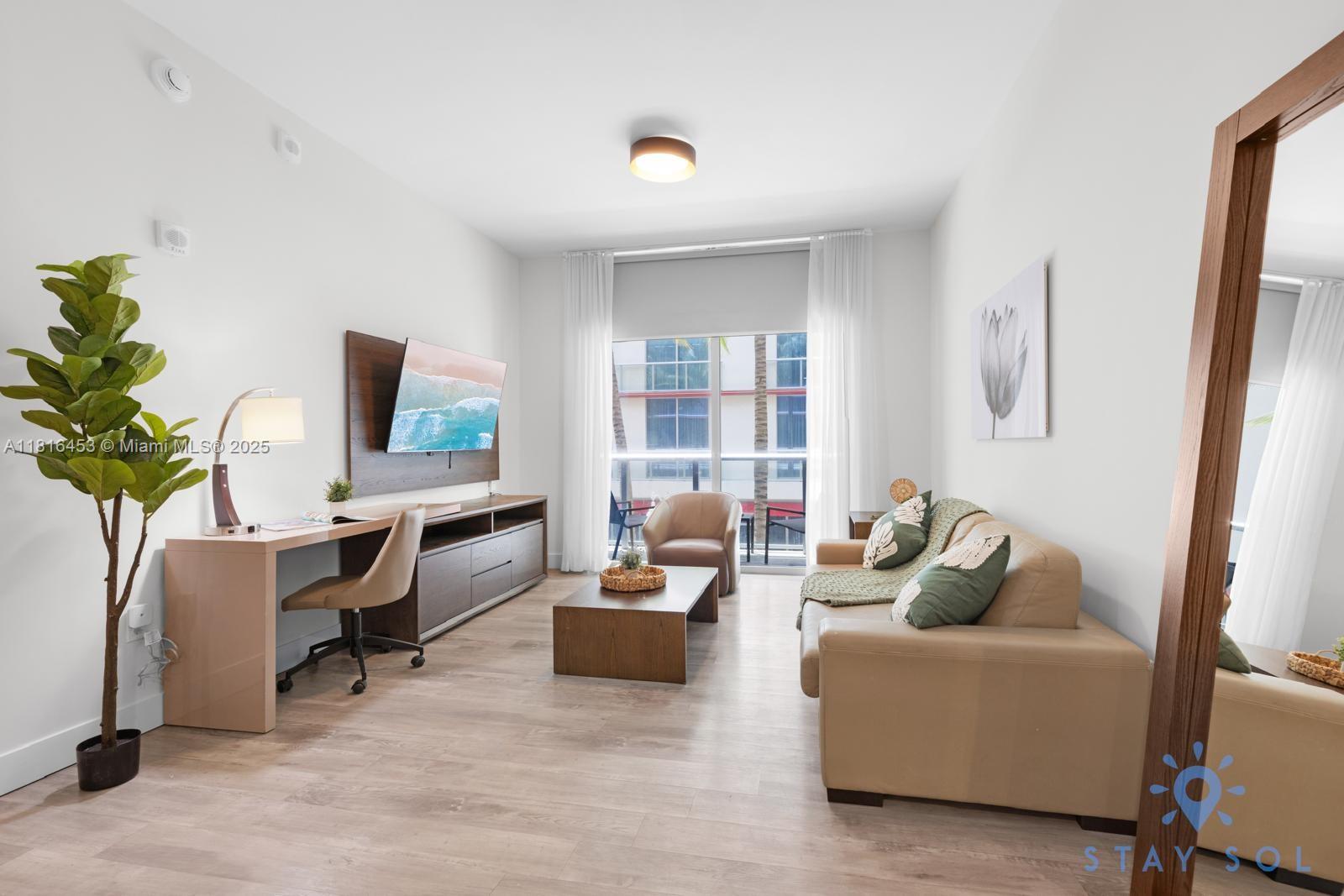 COSTA HOLLYWOOD CONDO - Residential