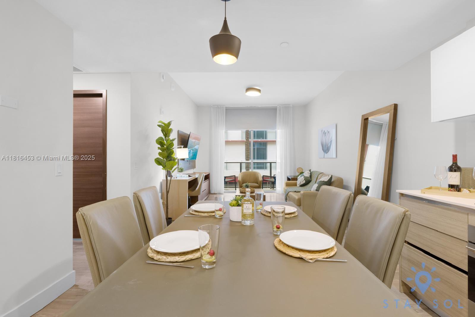 COSTA HOLLYWOOD CONDO - Residential