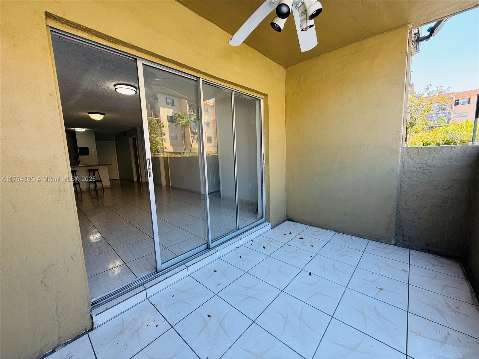 PALMETTO SPRINGS CONDO VI - Residential