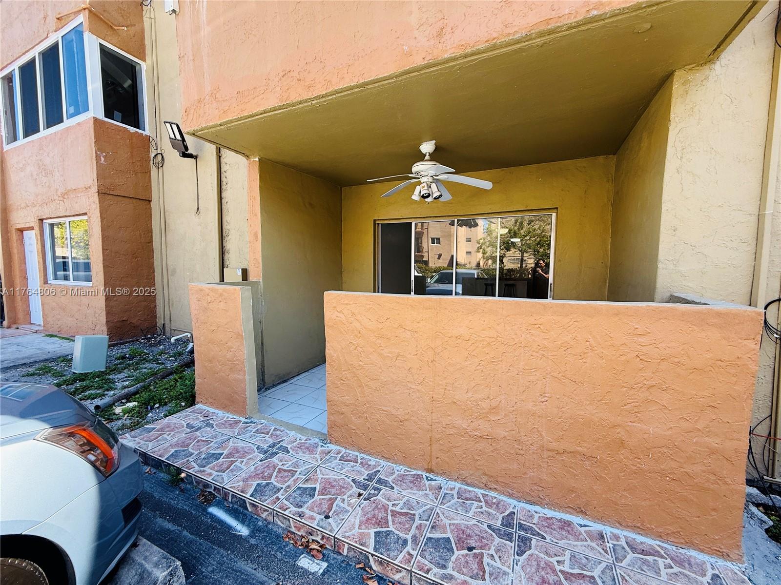 PALMETTO SPRINGS CONDO VI - Residential