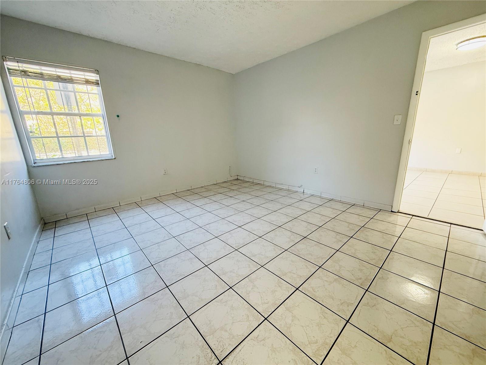 PALMETTO SPRINGS CONDO VI - Residential