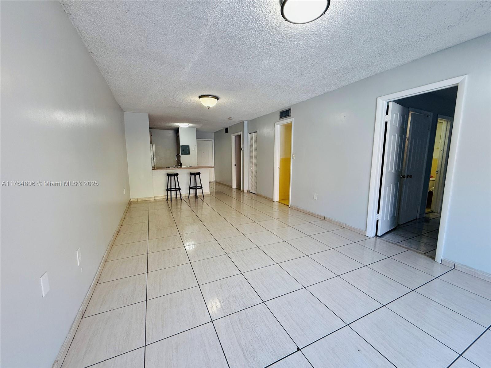 PALMETTO SPRINGS CONDO VI - Residential