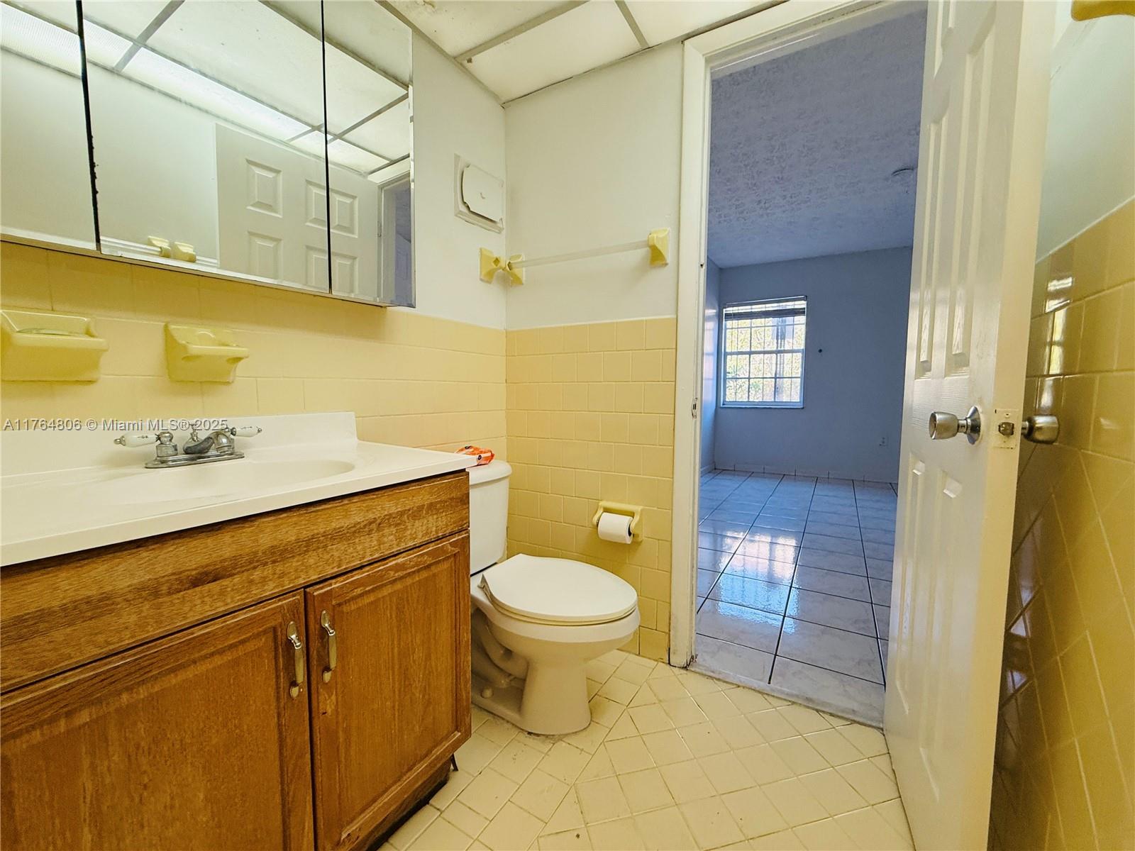 PALMETTO SPRINGS CONDO VI - Residential