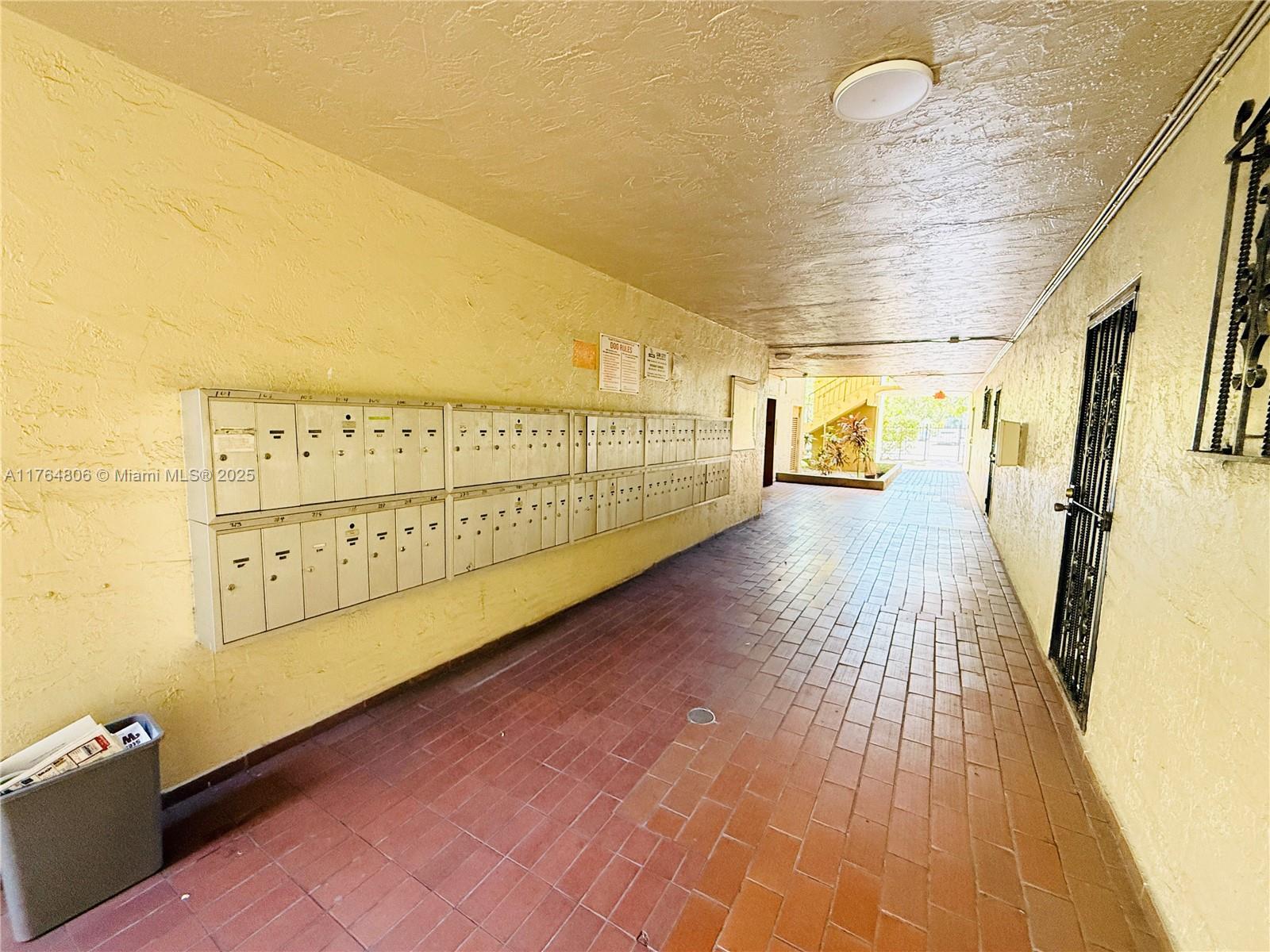 PALMETTO SPRINGS CONDO VI - Residential