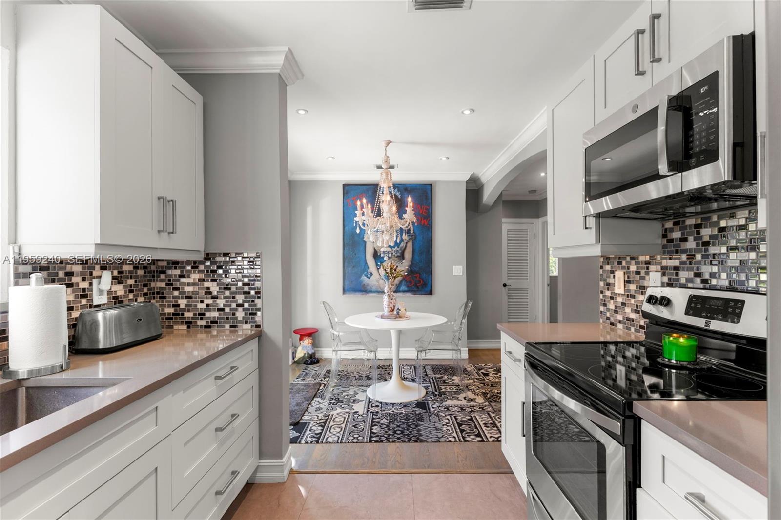 ODELL MANORS - Residential