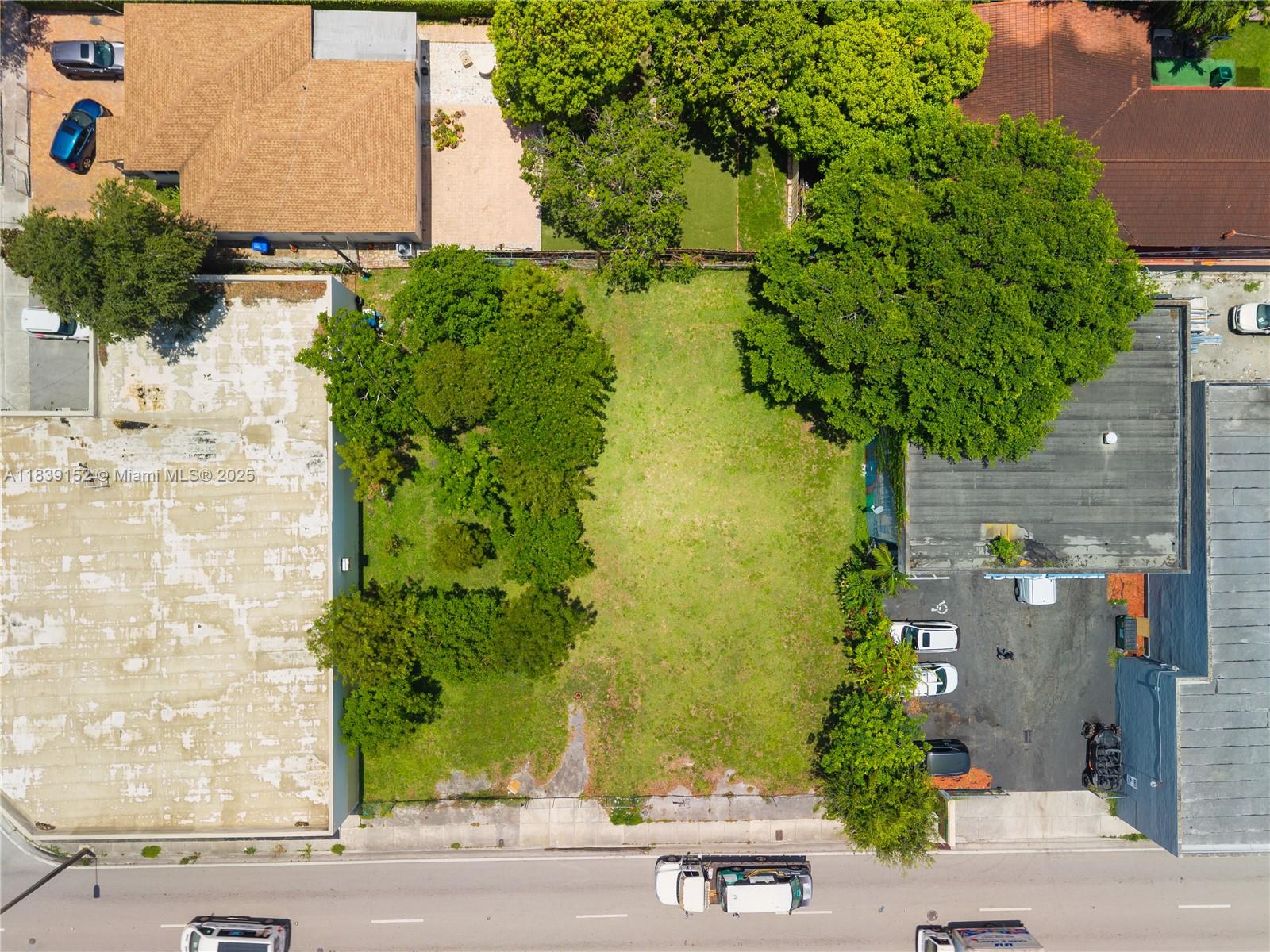 VACANT LOT
Prime Commercial Development Opportunity. Ideally situated in a high-growth corridor with excellent visibility and easy access to major highways and public transit.The potential for various commercial ventures, such as retail, office, mixed-use, or hospitality development.
Zoning Code: T6-8-O-URBAN CORE ZONE
Existing Land Use: 110-Sales and Services (Wholesale facilities, Spot commercial, strip commercial, neighborhood shopping centers/plazas). Excludes office facilities.