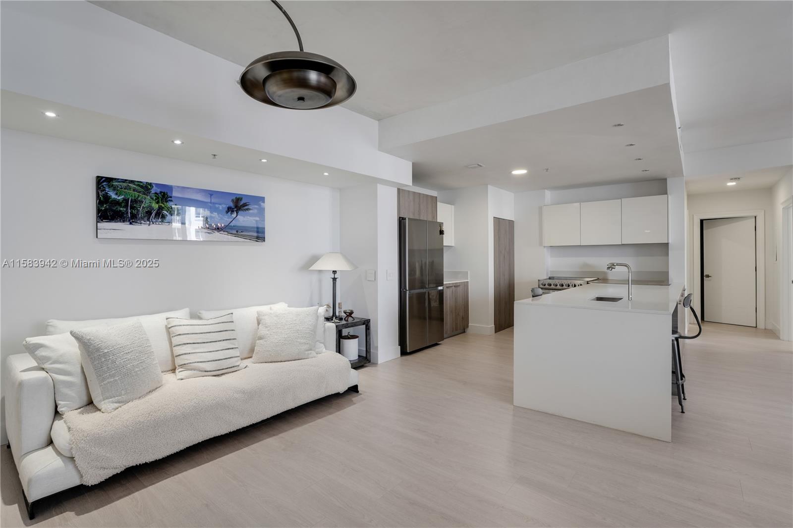 701 Brickell Key Blvd LPH-06