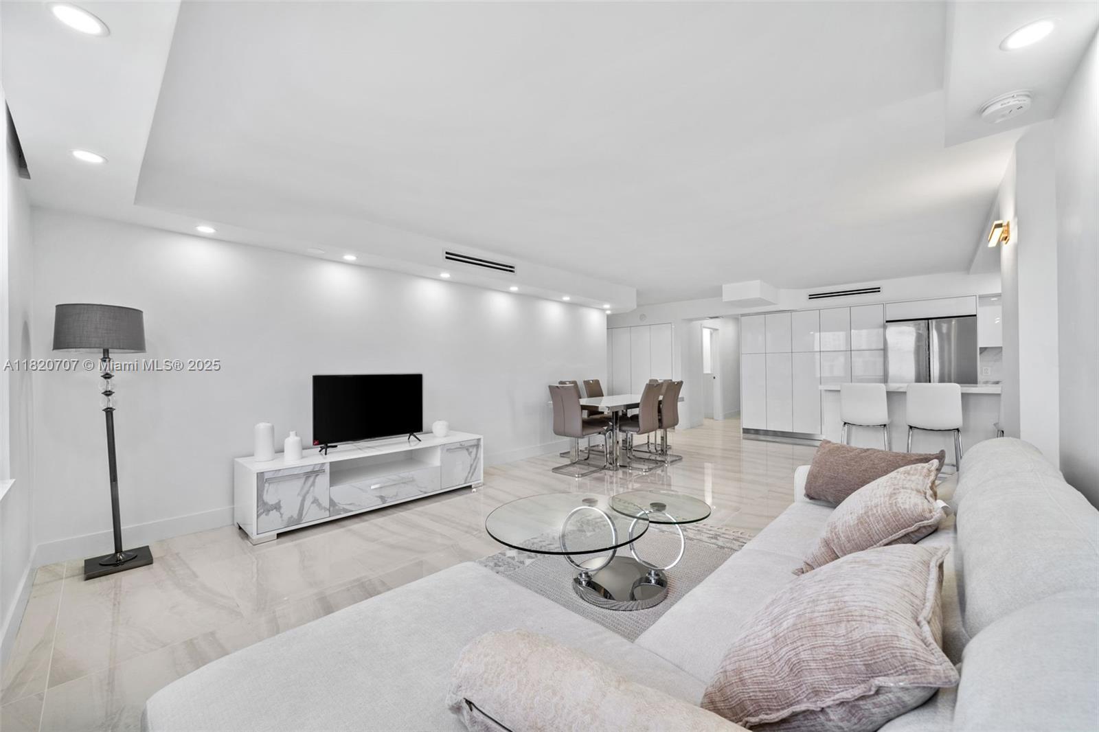230 174th St 1119