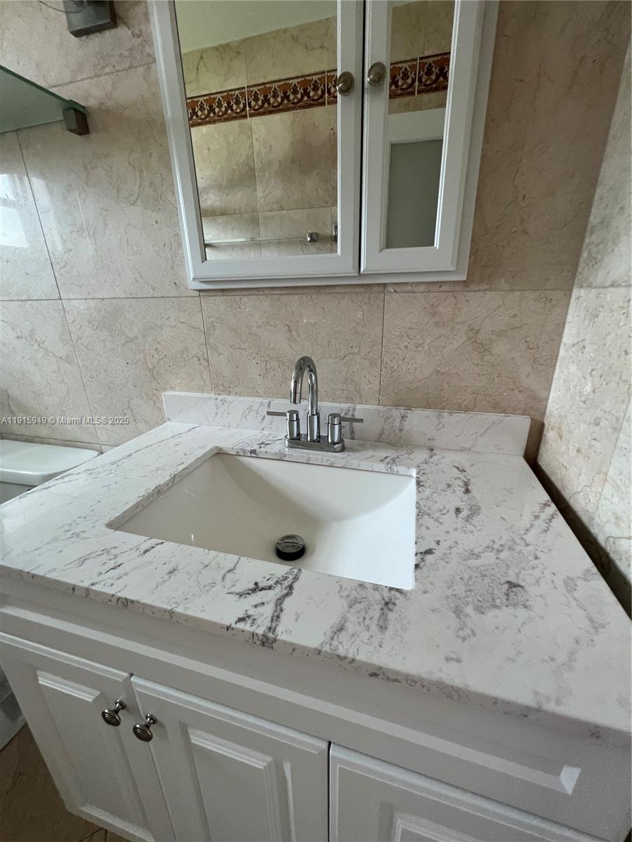 TROPICAL HIGHLANDS 2ND AD - Residential