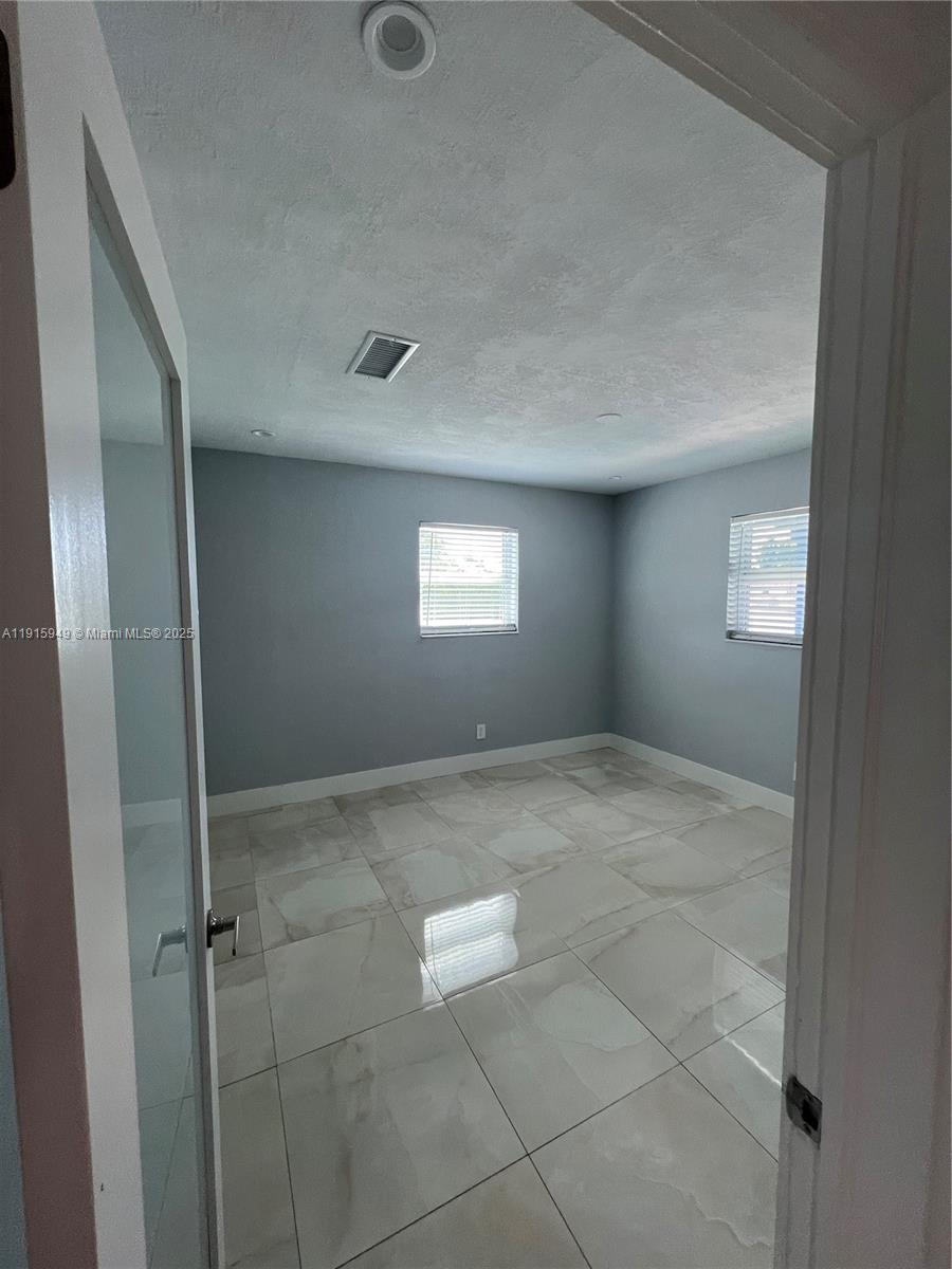 TROPICAL HIGHLANDS 2ND AD - Residential