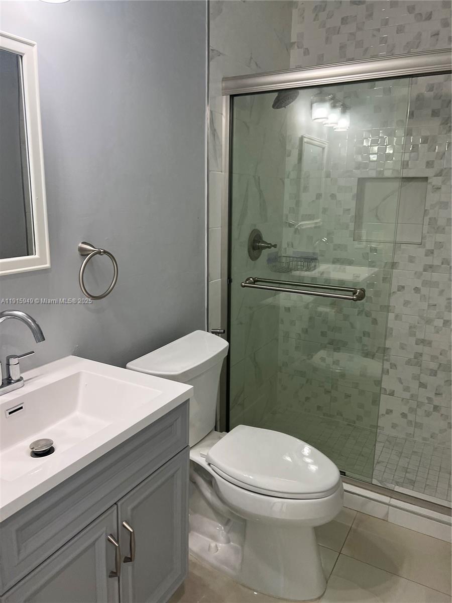 TROPICAL HIGHLANDS 2ND AD - Residential