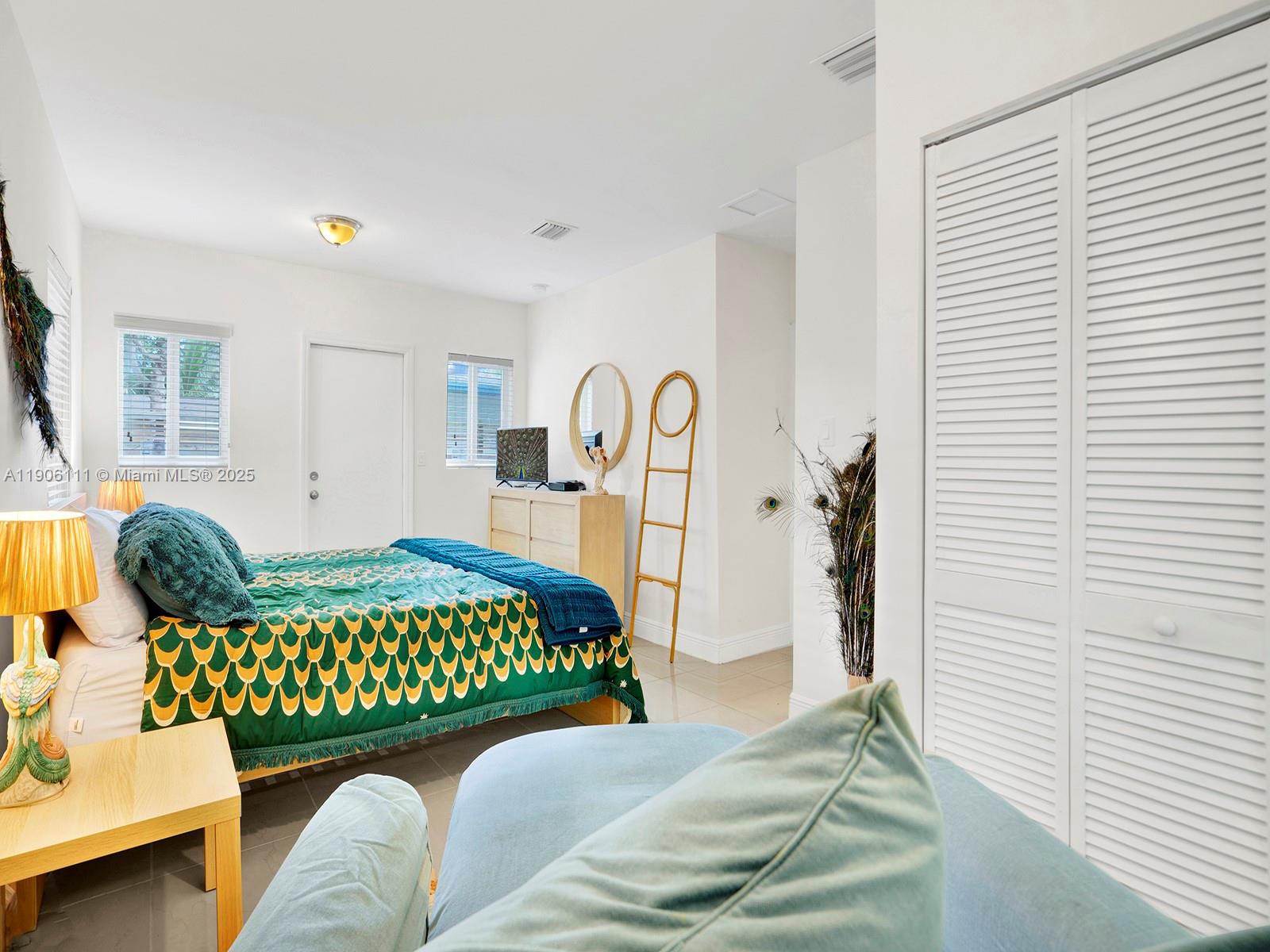 FROW HOMESTEAD - Residential Lease