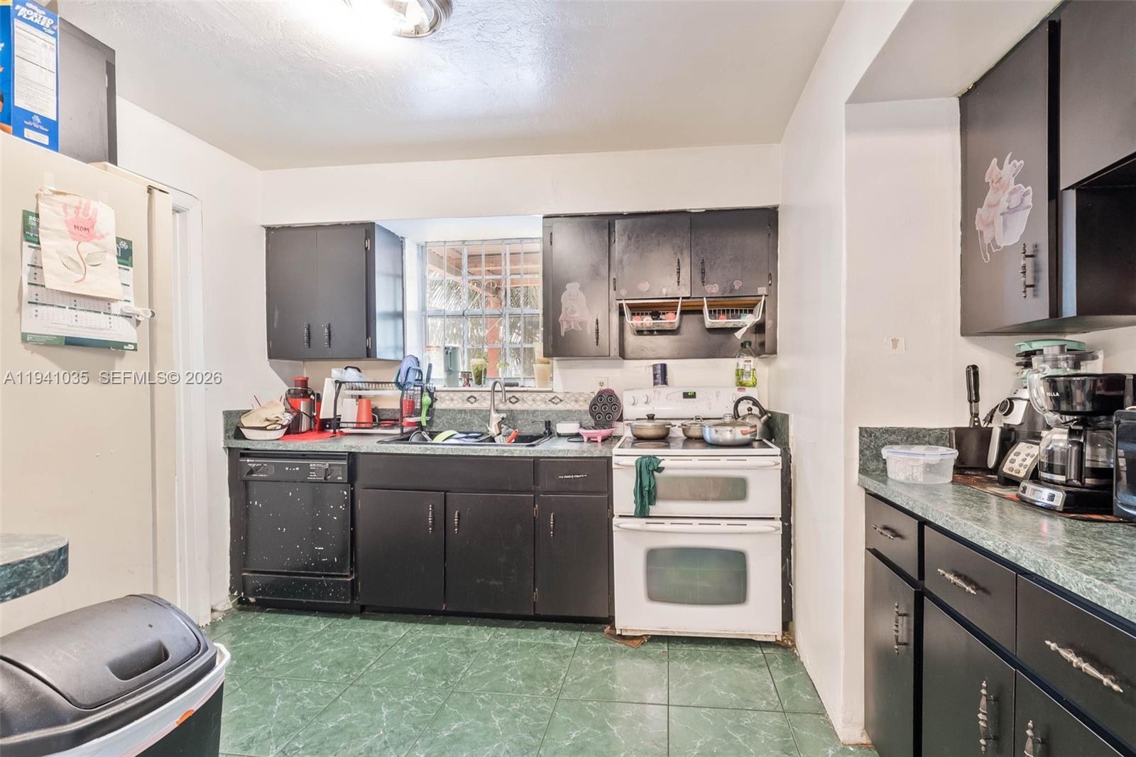 STEPHEN MANOR - Residential