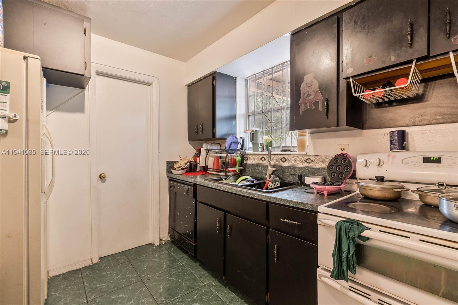 STEPHEN MANOR - Residential